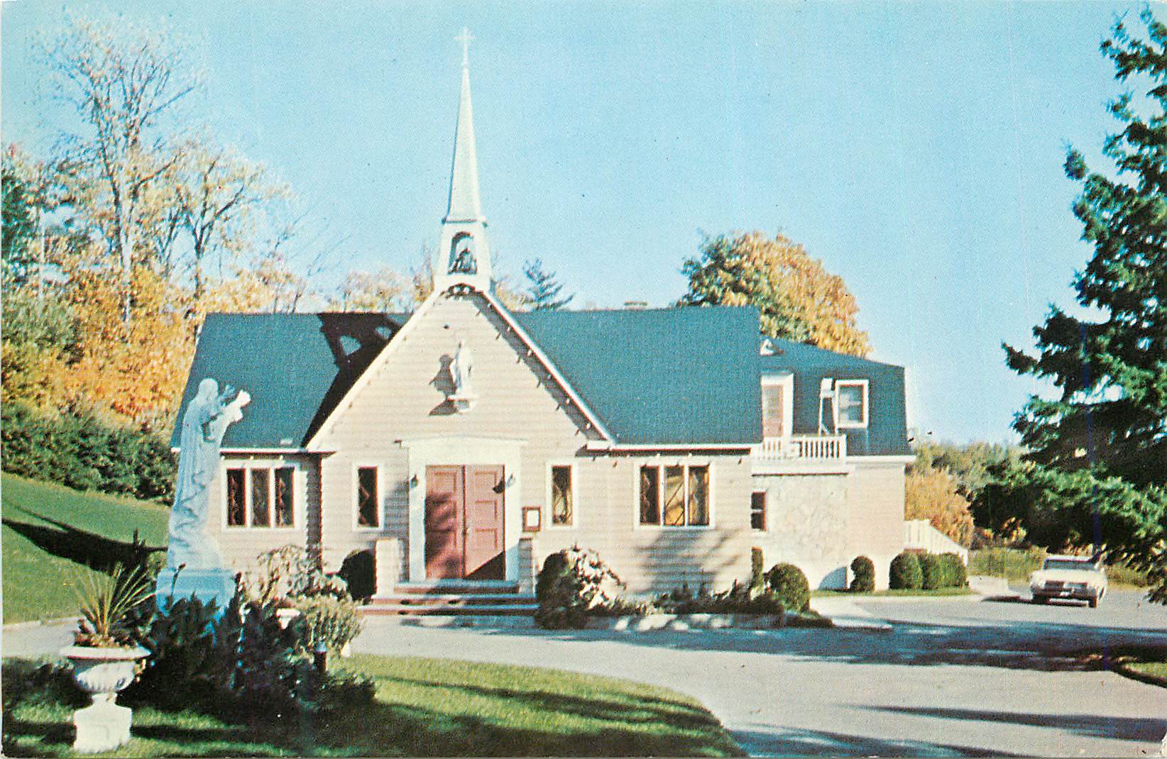 CPM Lachute Quebec Canada Grotte de Notre Dame de Lourdes La chapelle